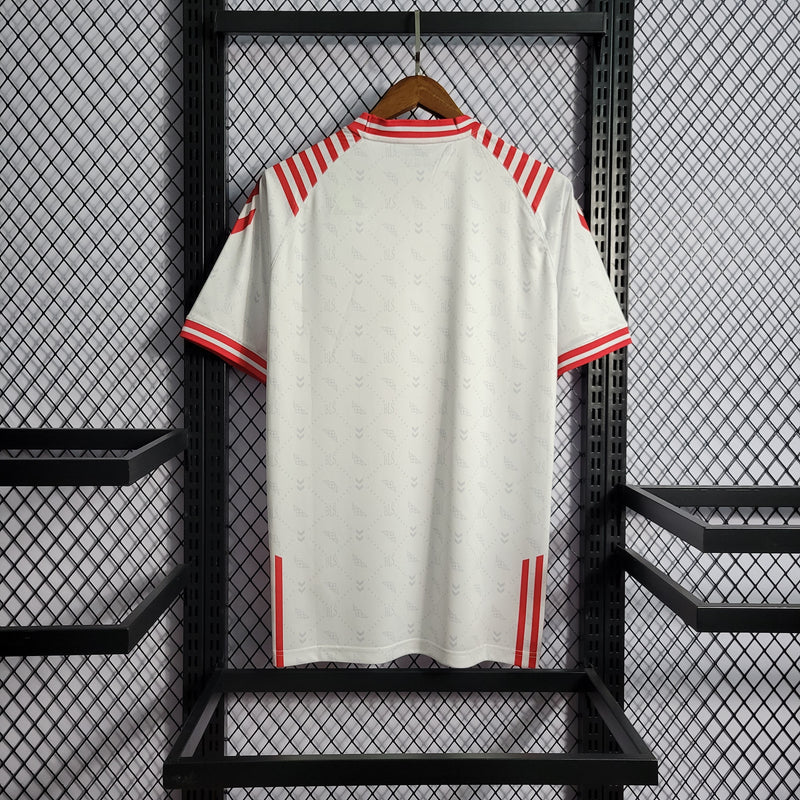 CAMISA DA SELEÇÃO DA DINAMARCA 22/23 BRANCO E VERMELHO